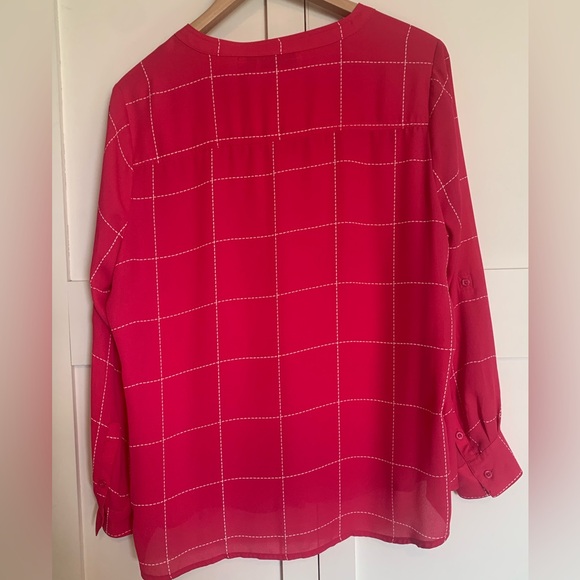 Beautiful, lightweight, chiffon blouse - Picture 3 of 4